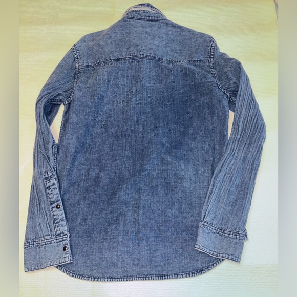 Affliction Reversible Dark Blue Denim Shirt with Graphic Back
Size Medium - Picture 9 of 12